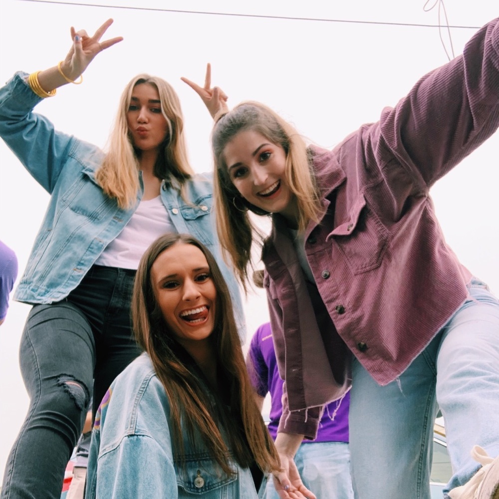 Meet your Posher, Alexis